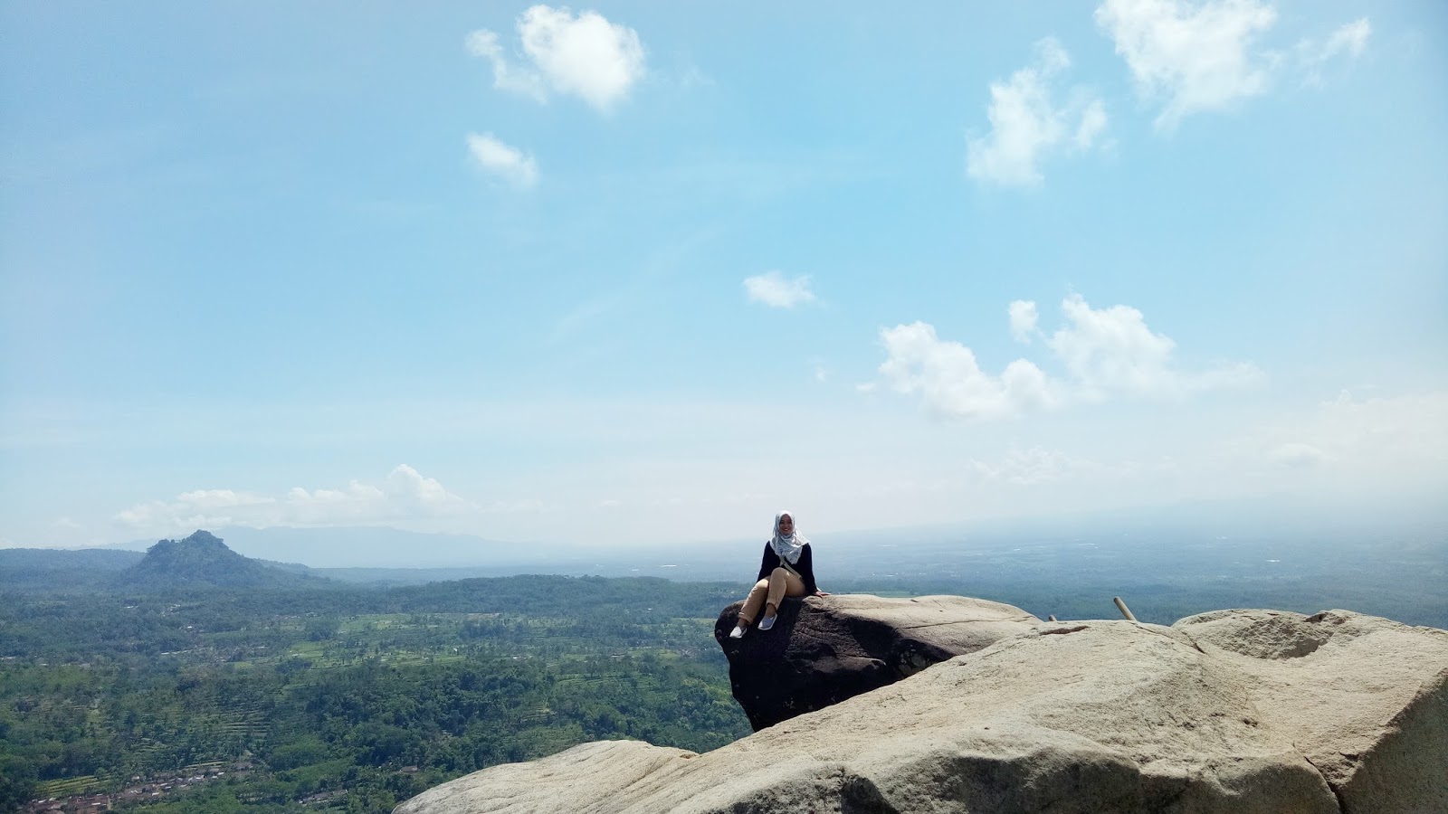 Ada yang Baru di Wisata Bukit di Atas Awan J88 - traveran