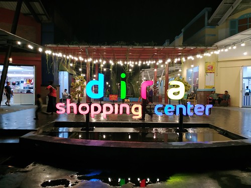 Dira Shopping Center Kencong