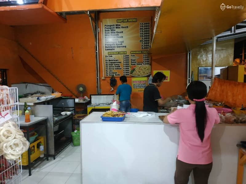 Lezatnya Mie Apong Sampurna: Kuliner Legendaris yang Eksis Lebih dari Setengah Abad! - GoTravelly