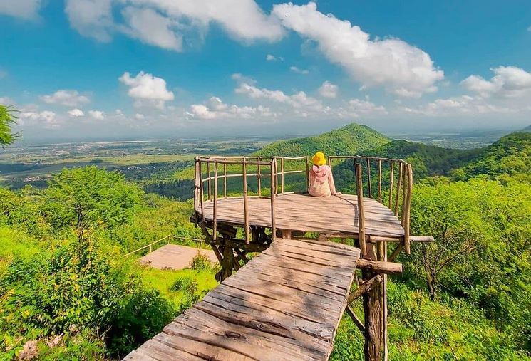 Simbat Wuluhan, Destinasi Wisata Kekinian dengan Beragam Spot Instagenic : Okezone Travel