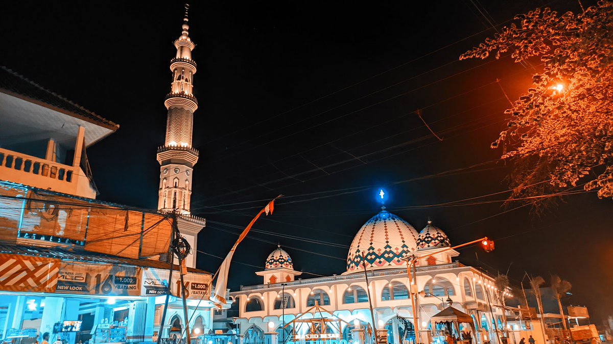 Phickolobabaraya™ on Twitter: &quot;? Menara Masjid Al-Falah Kencong Jember https://t.co/JCvNT6PgOA&quot; / Twitter